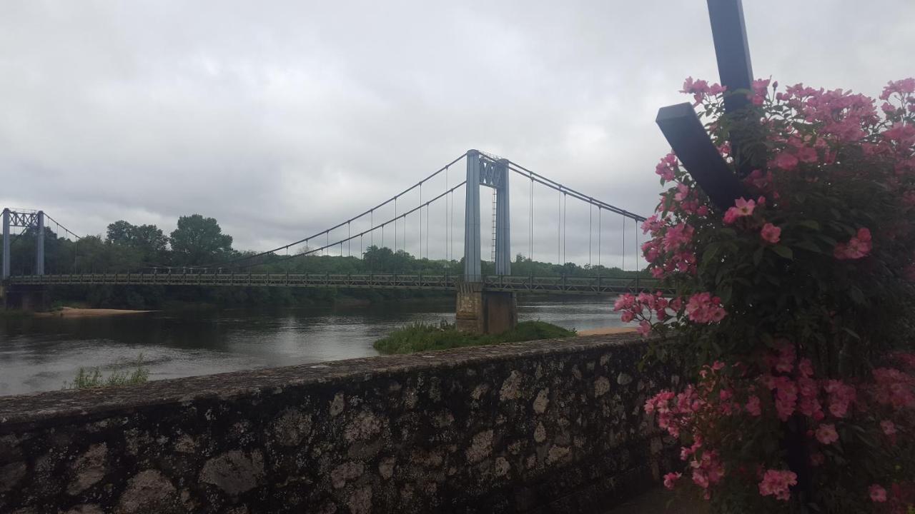 LE COSY LOIRE appart Les Rosiers Extérieur photo